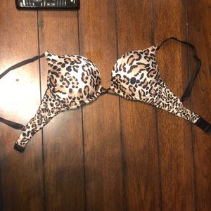 COPY - Victoria’s Secret leopard print bombshell …